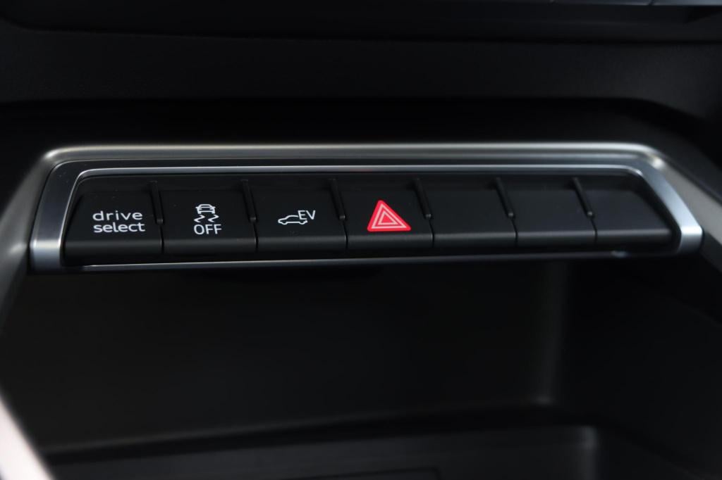 Audi A3 sportback 40 tfsi e advanced edition 204pk s-tronic | soh 93% |