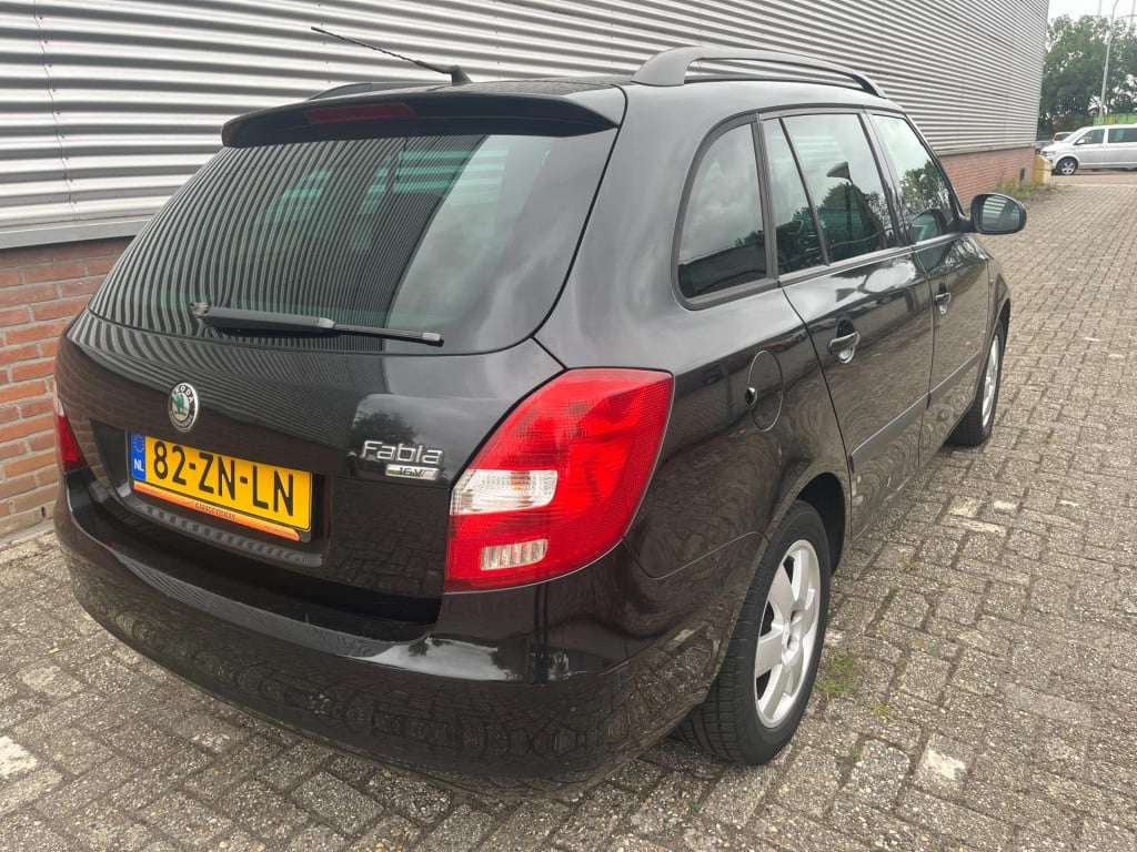 Skoda Fabia combi 1.6-16v ambiente | airco