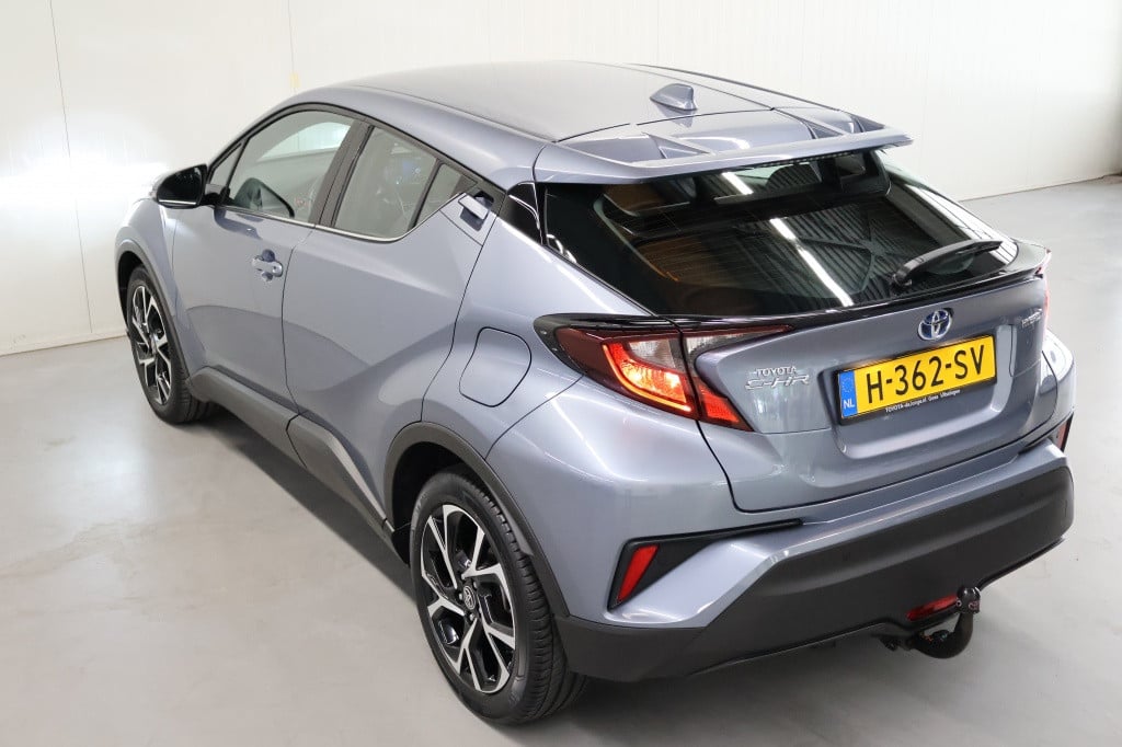 Toyota C-hr 1.8 hybrid dynamic | trekhaak
