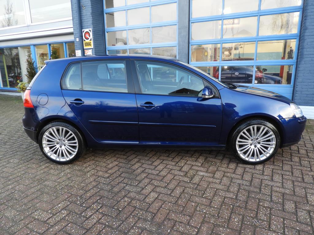 Volkswagen Golf 1.6 optive 4