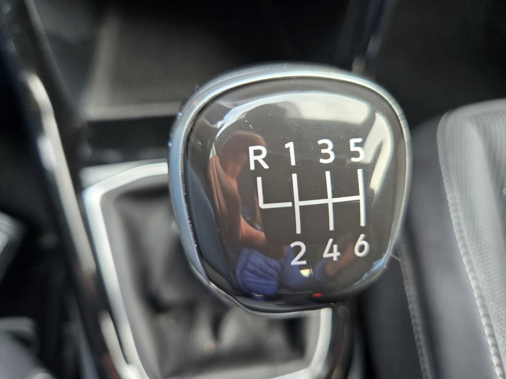 Volkswagen T-cross 1.0 tsi 115pk t-cross life r-design | trekhaak | camera