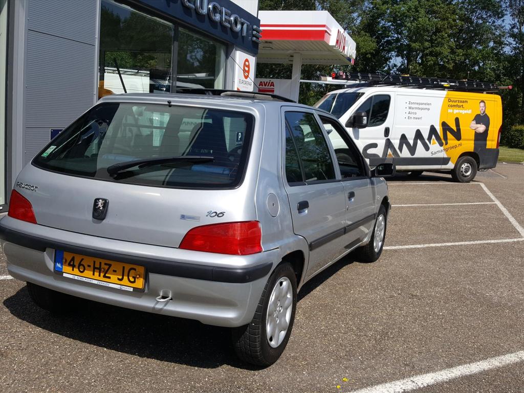 Peugeot 106 1.1 xr 5dr xt | schuifdak | toerenteller |