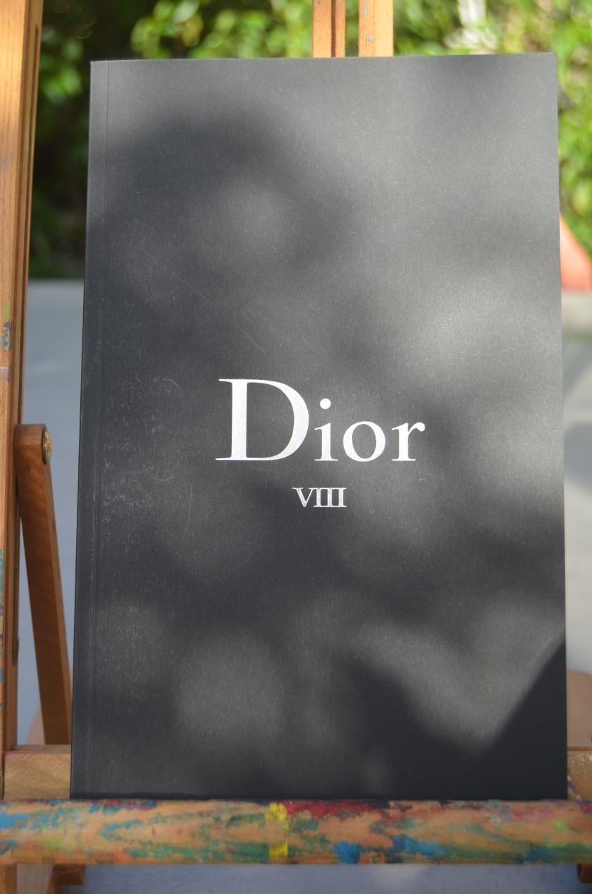 Christian Dior Boekwerkje (?) over horloge VIII
