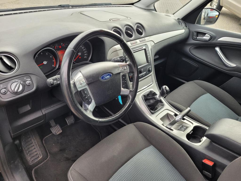 Ford Galaxy 1.6 scti trend business