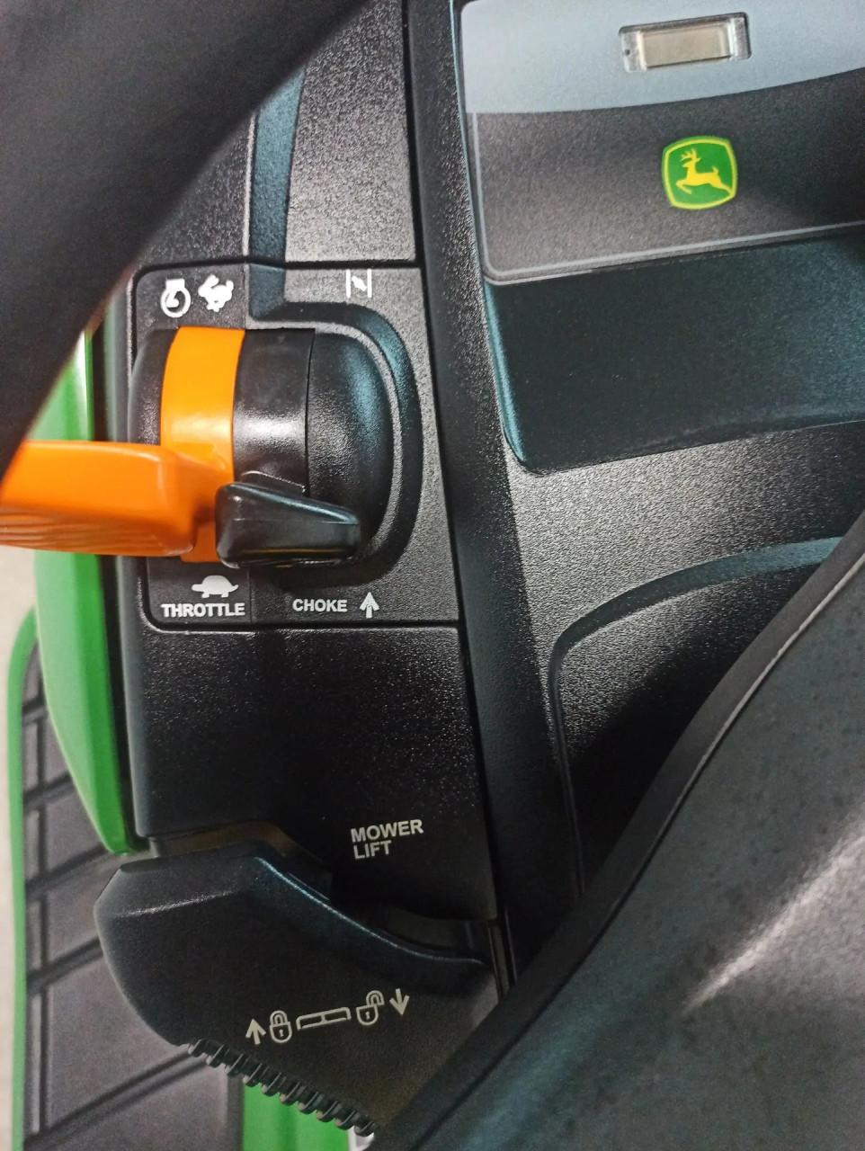 John Deere Zitmaaier X300R