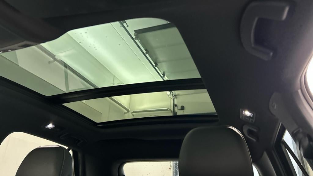 Volkswagen T-roc 1.5 tsi r-line black edition automaat , panoramaschuifdak 