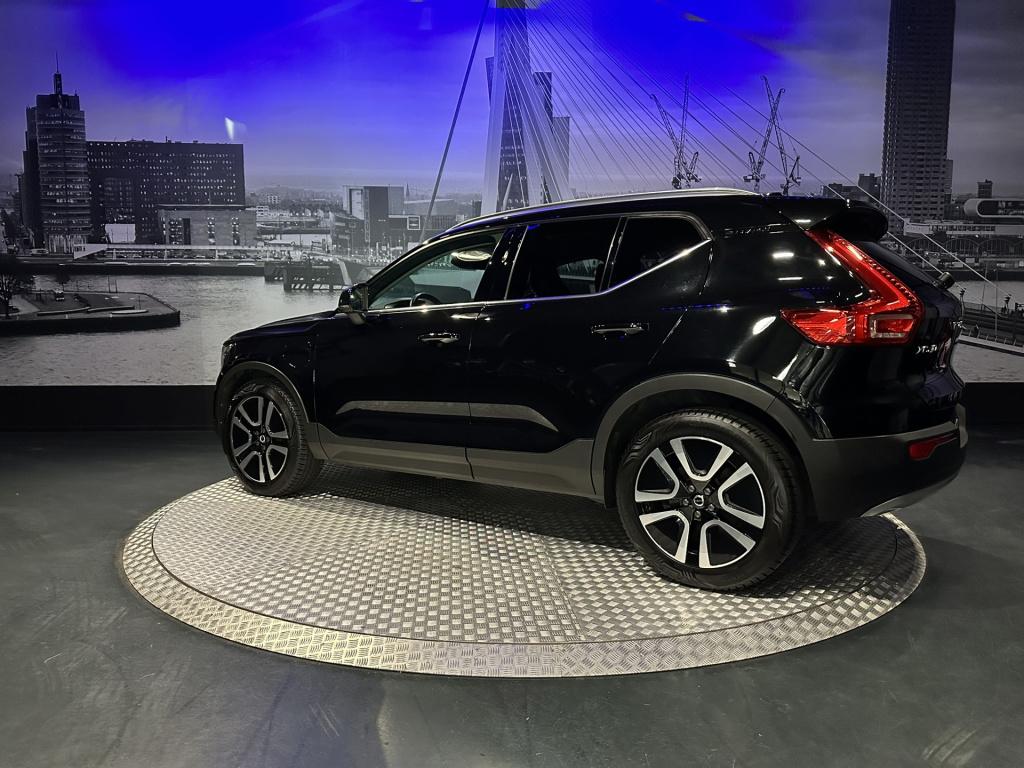 Volvo XC40 1.5 t4 recharge inscription expression *harmankardon*camera*