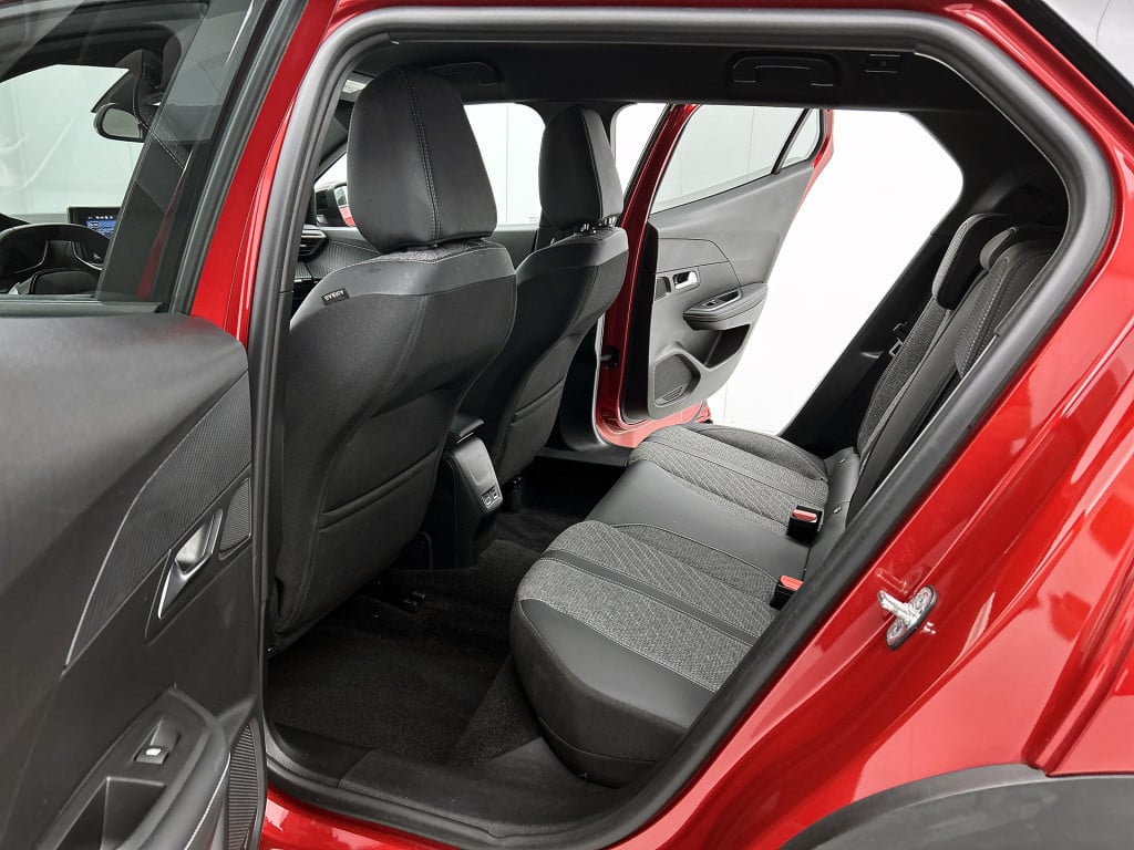 Peugeot 2008 100 pk allure | rijklaar |