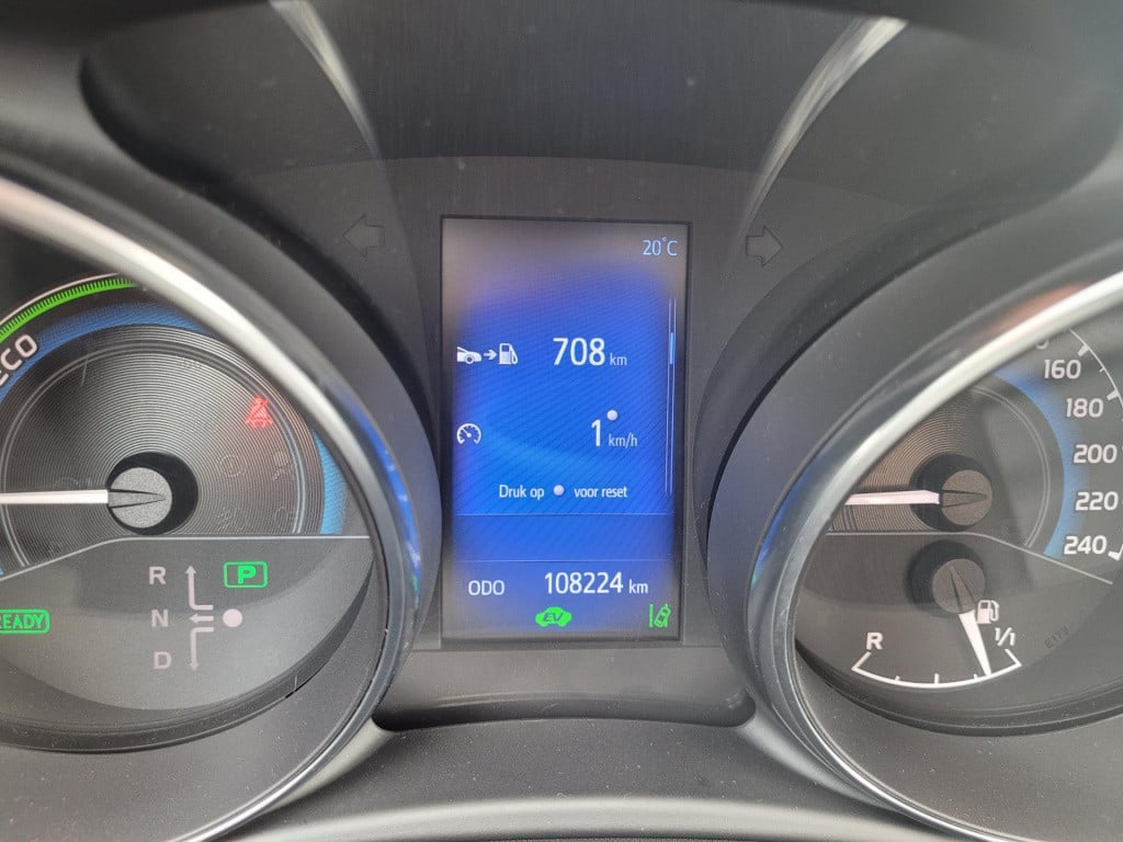 Toyota Auris 1.8 hybrid executive automaat