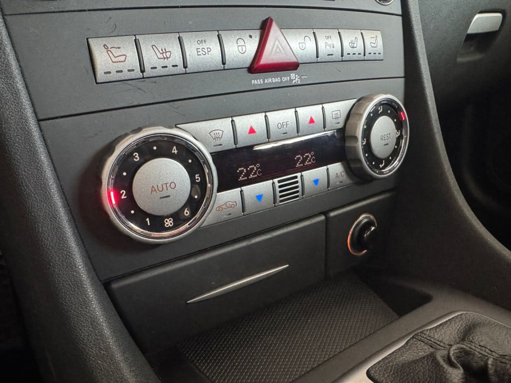 Mercedes-Benz SLK 200 k.