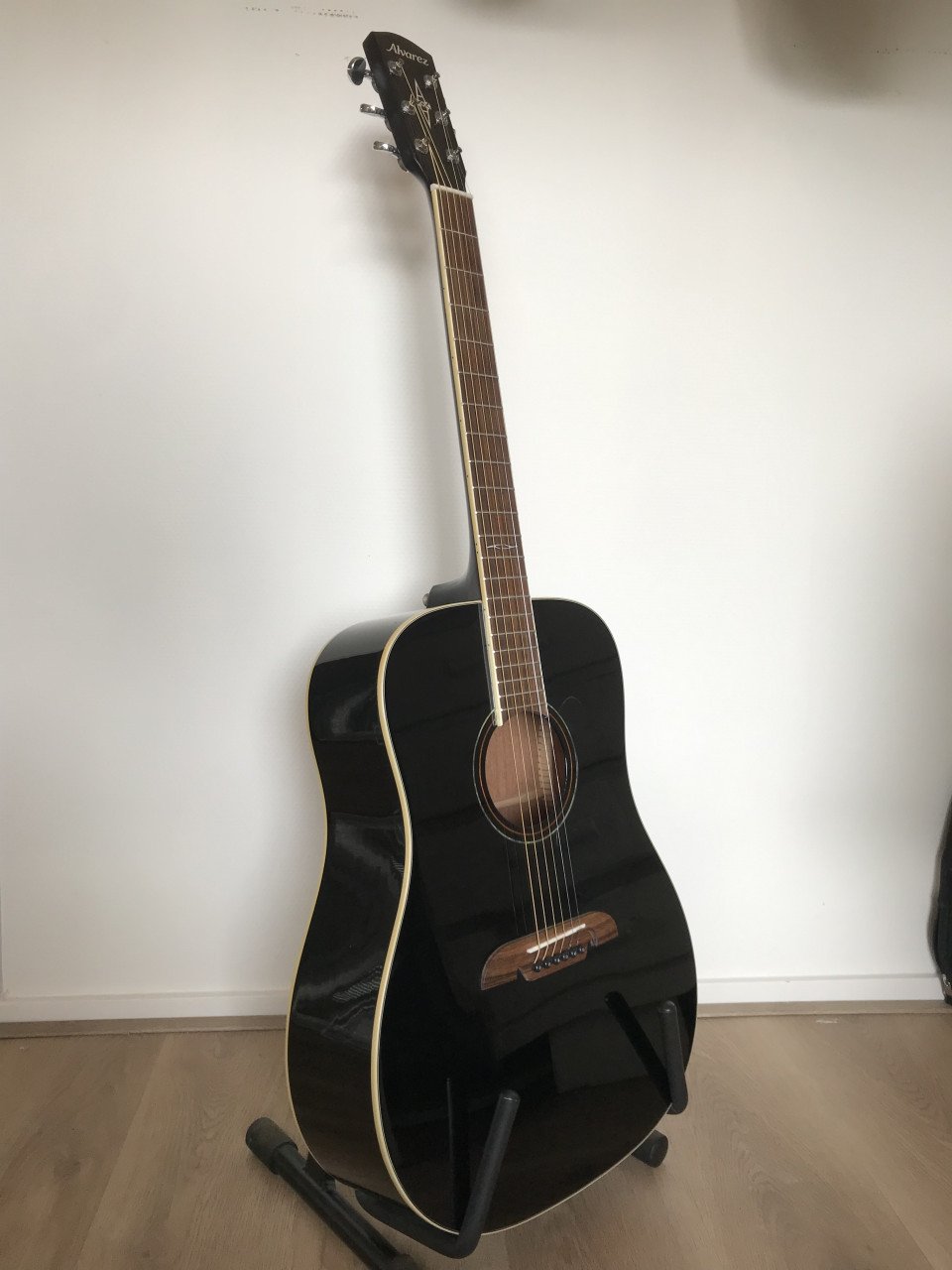 Alvarez gitaar