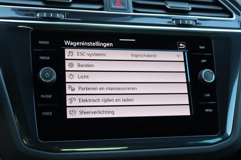Volkswagen Tiguan 1.4 tsi ehybrid r-line business 245pk dsg6 | soh 96,5% |