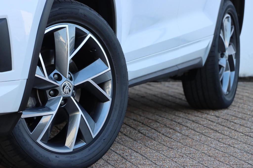 Skoda Kodiaq 1.5 tsi sportline business 150pk dsg7