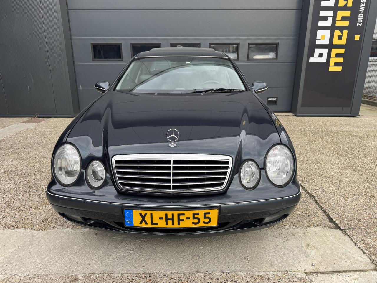 Mercedes CLK-Klasse 320 Coupé  Elegance Aut 160KW Blauw Airco Nap