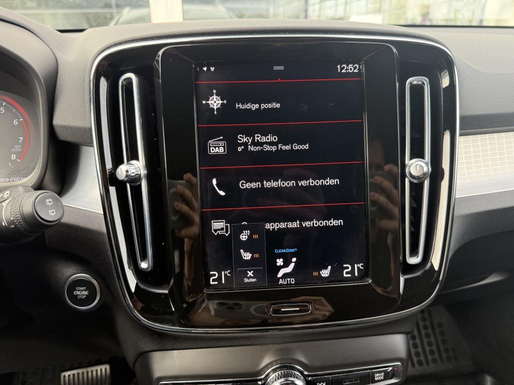 Volvo XC40 t2 129pk aut8 momentum pro| adap.cruise| camera| standkachel| st