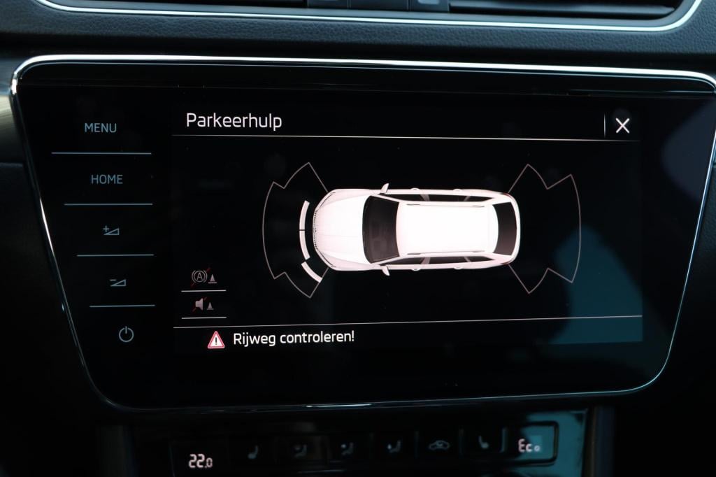 Skoda Superb combi 1.4 ehybrid style 218pk dsg6 | soh 93,1% | memory | stoe