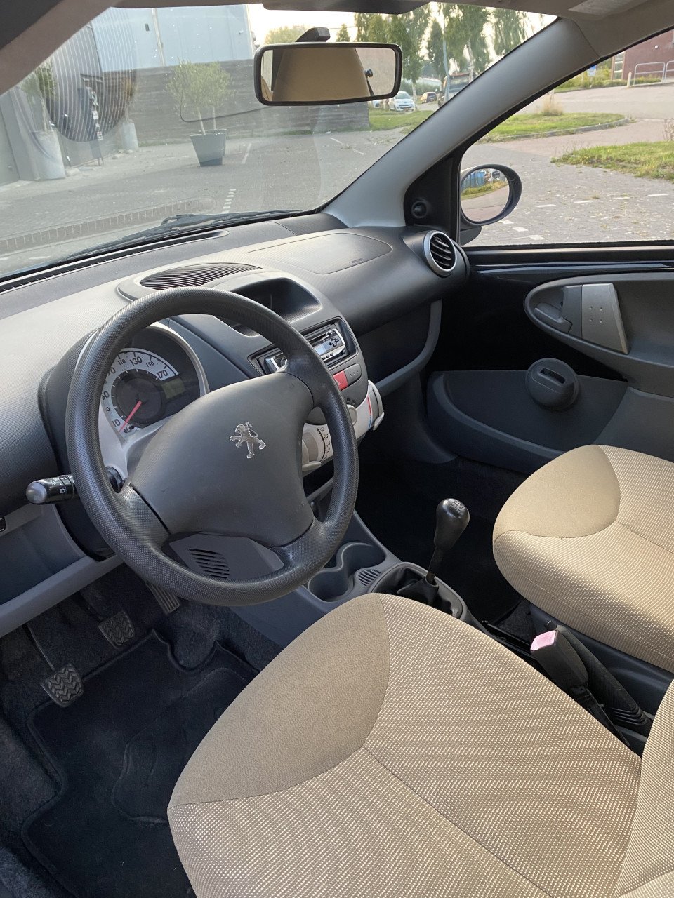 Peugeot 107 1.0 12V 5DR 2007 Grijs | 126.377 KM NAP