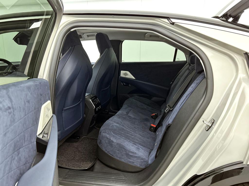 Ds Onbekend no 8 Étoile absolute comfort 74 kwh | absolute comfort pack | p