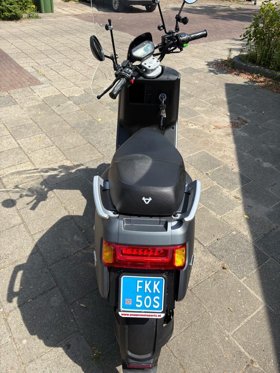 Niu NQi Sport Elektrische Scooter - Zo goed als nieuw