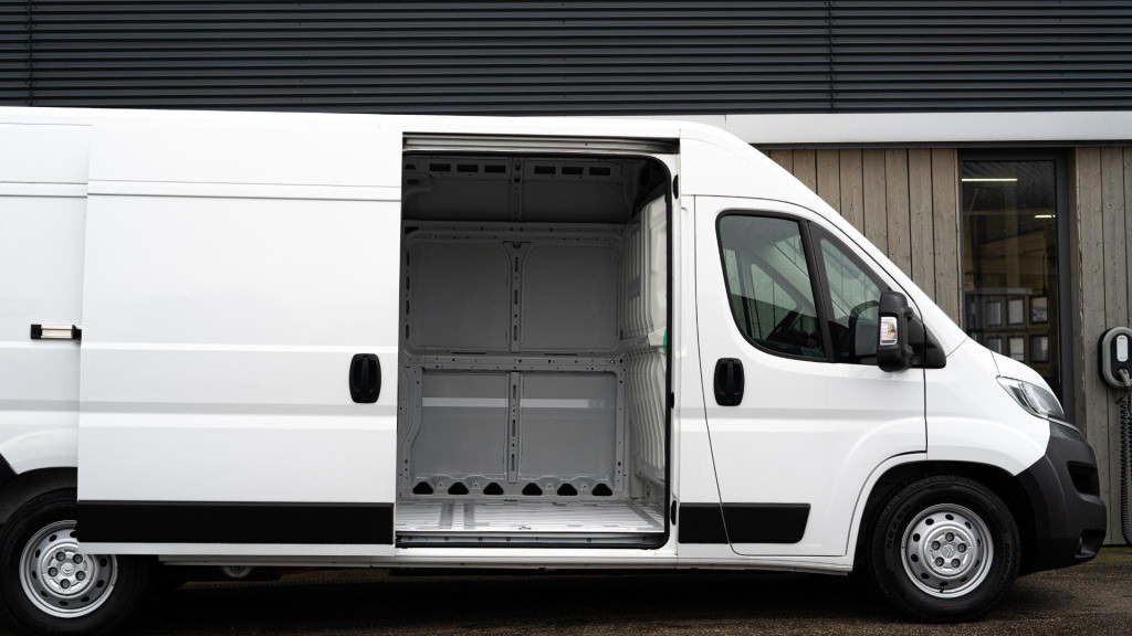 Citroen ë-jumper 435 l3h2 club 75 kwh