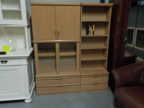 5 delig  wandmeubel in goede staat opruimprijs 10 euro