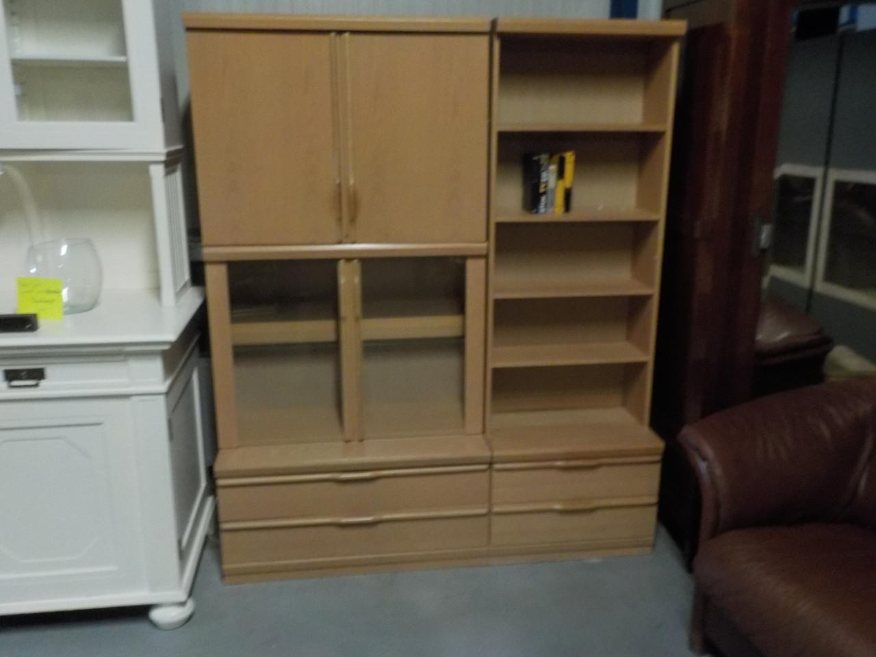 5 delig  wandmeubel in goede staat opruimprijs 10 euro