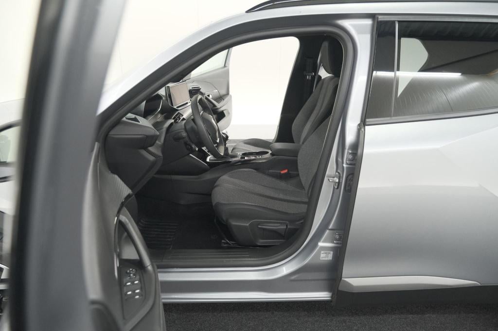 Peugeot 2008 puretech 100 allure | camera | navigatie | parkeersensoren | a