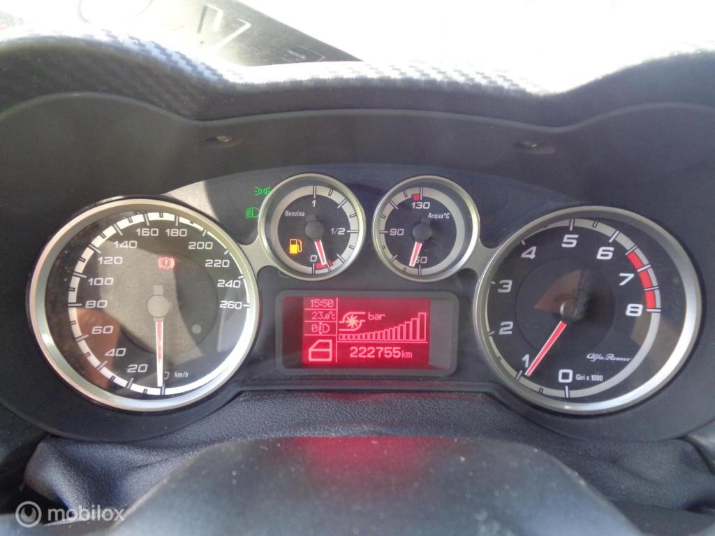 Alfa Romeo MiTo 1.4 t distinctive 136 pk/airco/lm velgen/pdc/dna knop/nieuw