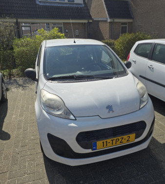 Peugeot 107 1.0 12V 5DR AIRCO 2012