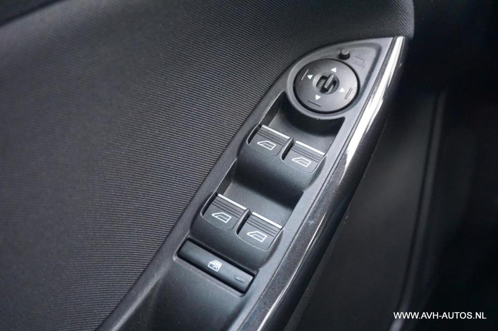 Ford Focus wagon 1.0 titanium edition