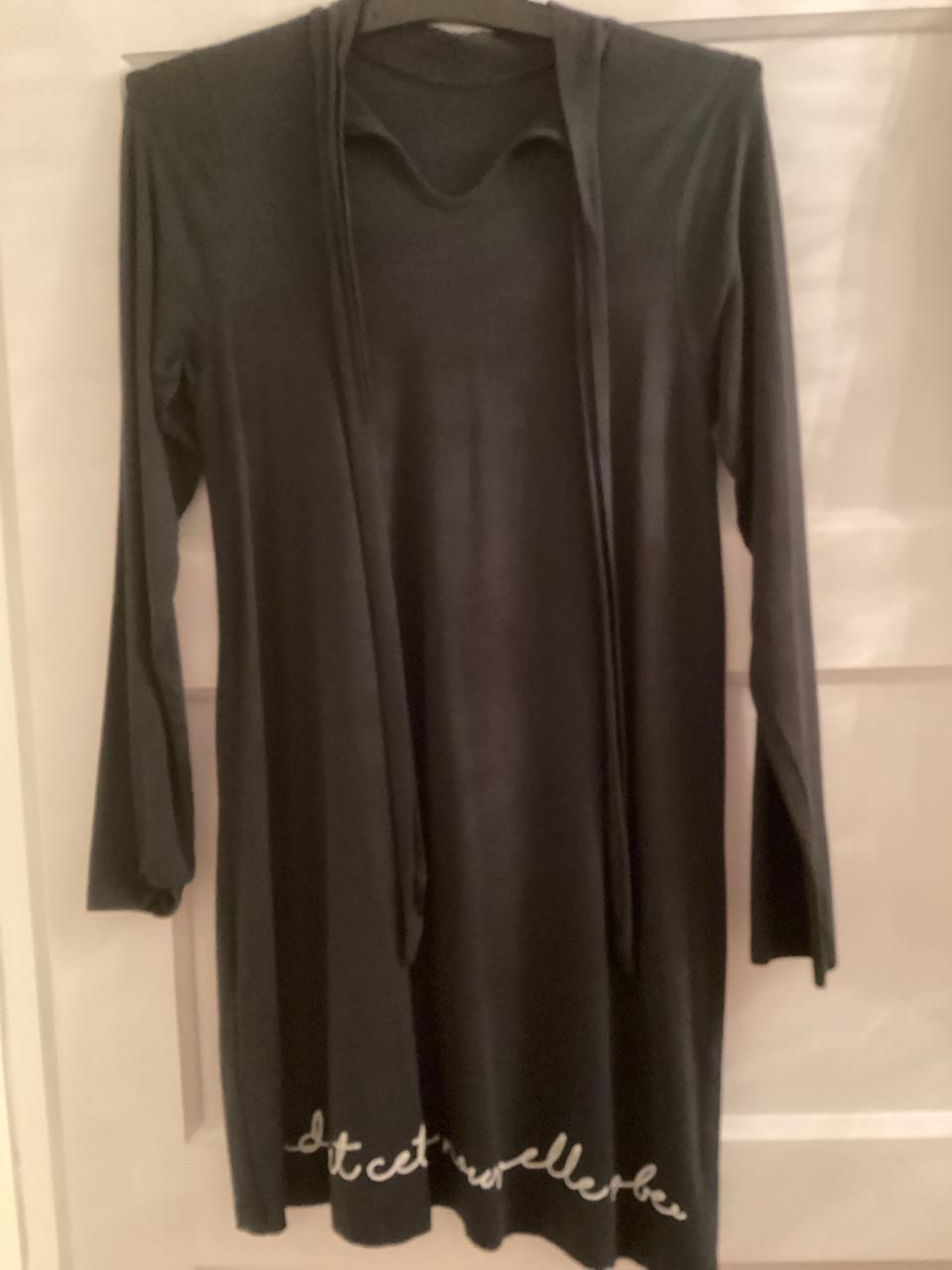 Mooi donker blauw jurkje maat xl amper gedragen