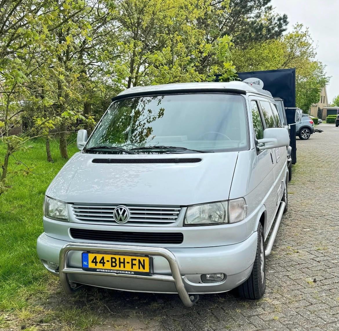 VW Transporter Caravelle 2.5TDI-102pk