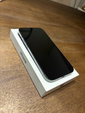 IPhone 15 Pro 128GB | Altijd beschermd | Topstaat