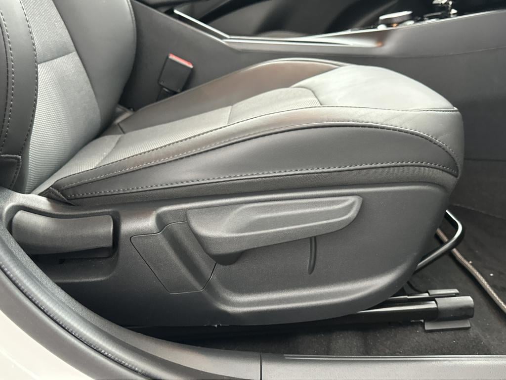Kia Niro Ev dynamicplusline 64.8 kwh | trekhaak | stuur-/stoelverwarming | 