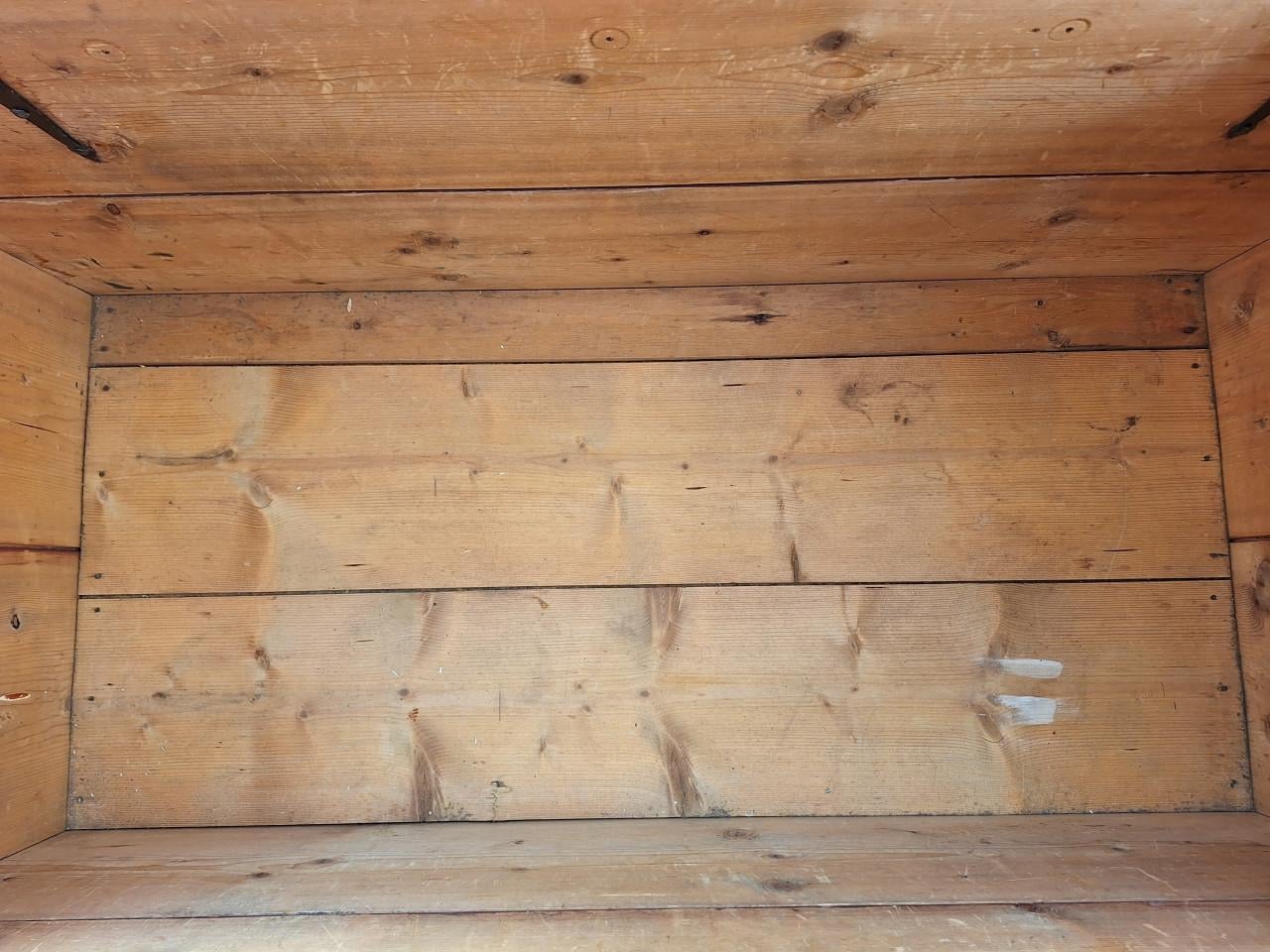 Antieke houten dekenkist