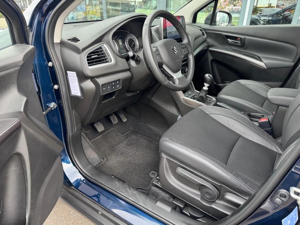 Suzuki Sx4 S-cross 1.4 boosterjet style smart hybrid