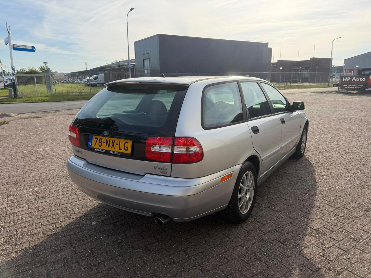 Volvo  v 40 bj 2004  1600 euro