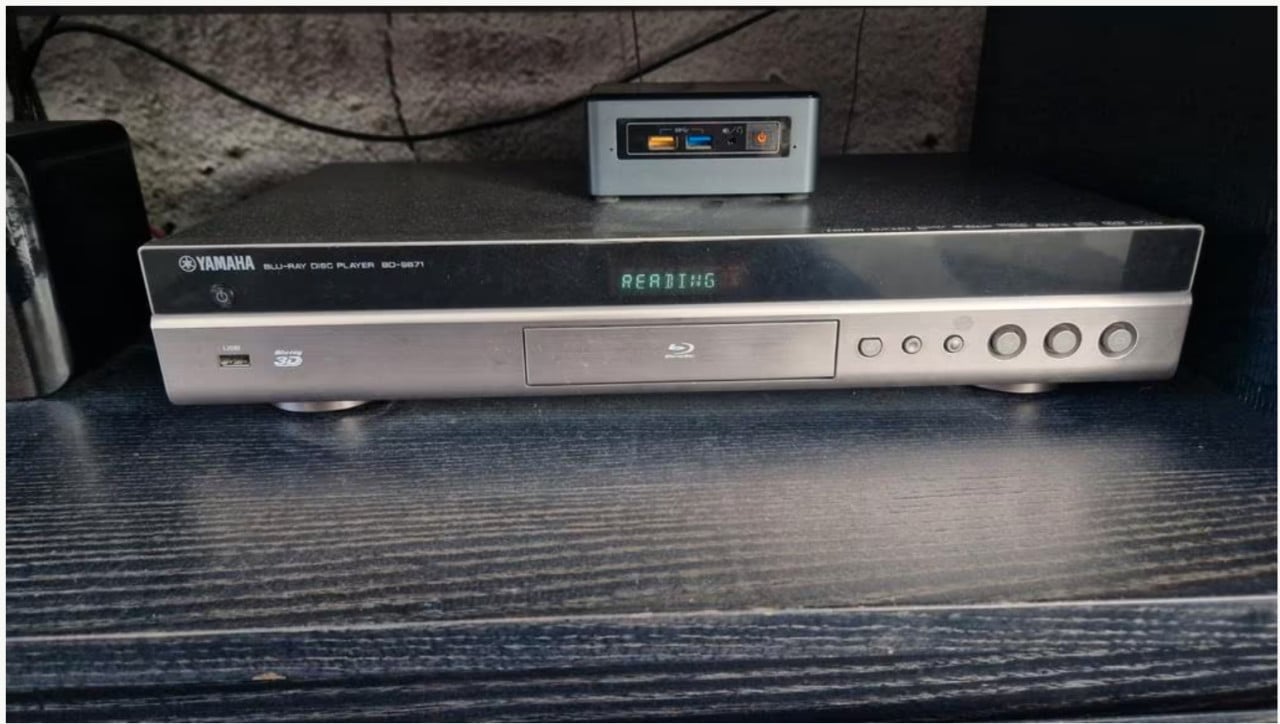 Yamaha RX-V571 + Boston Acoustics A2310 HTS + Yamaha blu-ray