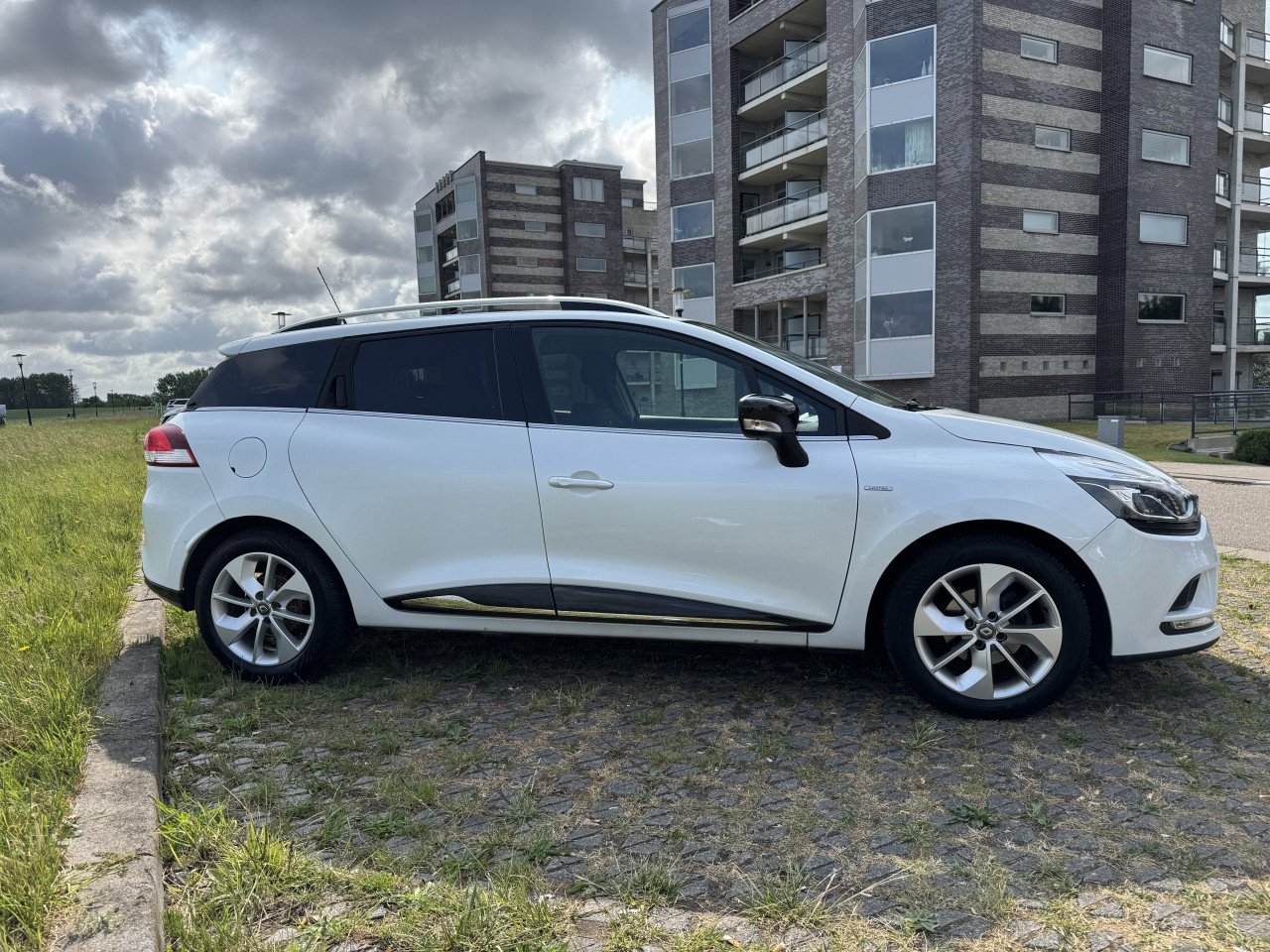 Renault Clio Estate 0.9 TCe Limited
