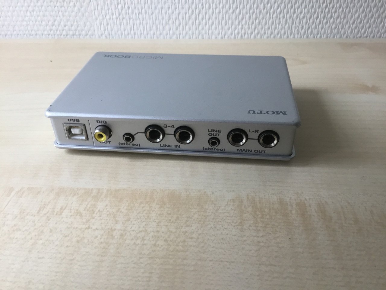 Motu microbook audio-interface