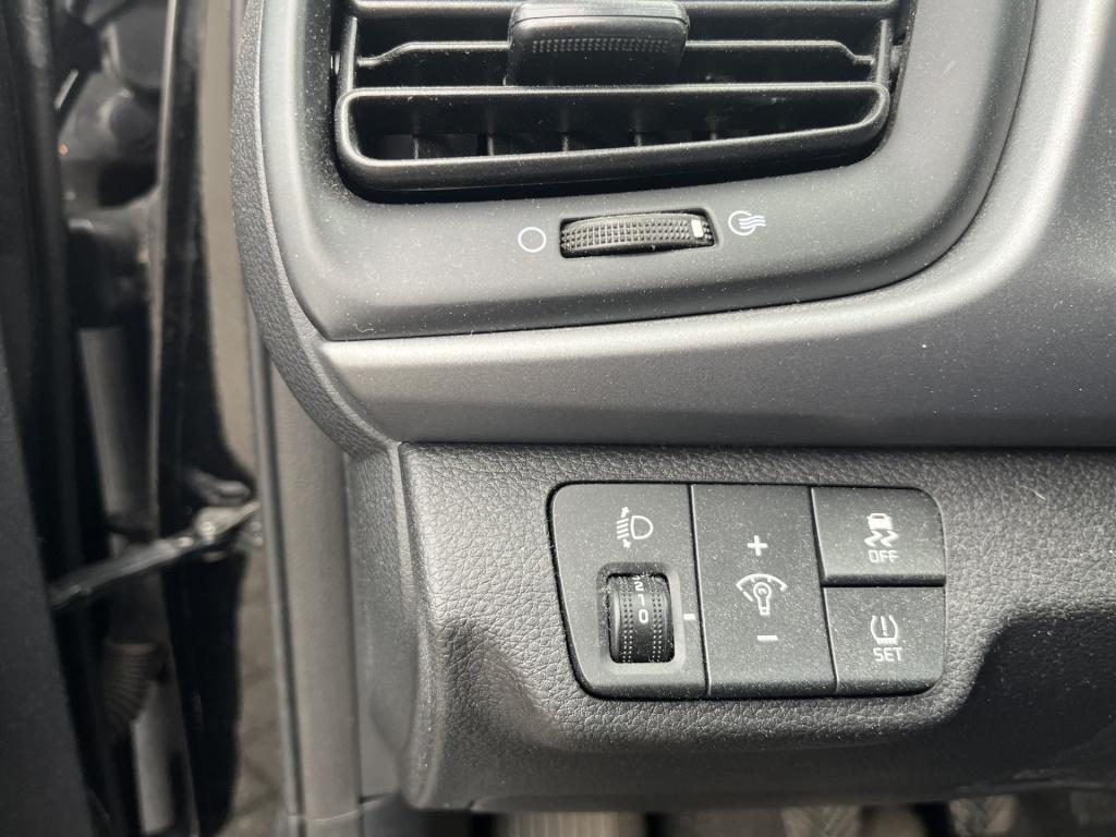 Kia Rio 1.2 cvvt economyline 17 dkm navi lmv pdc