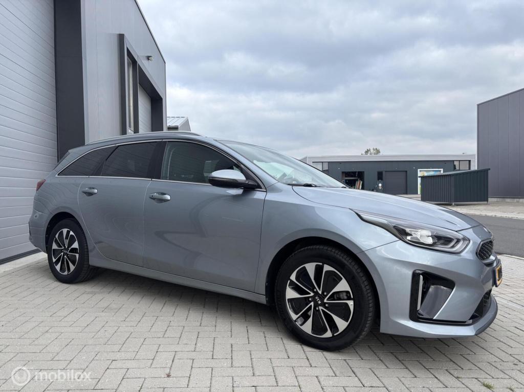 Kia Ceed Sportswagon 1.6 gdi phev dynamicplusline