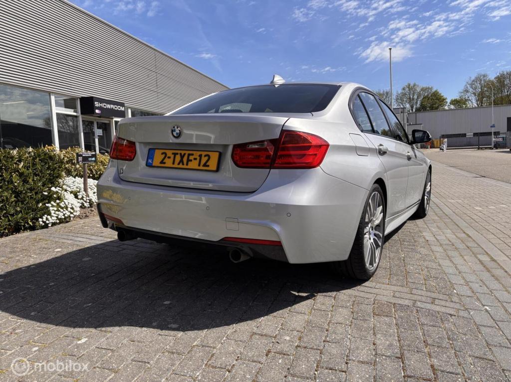BMW 3-serie 320i m-pakket performance head up leer