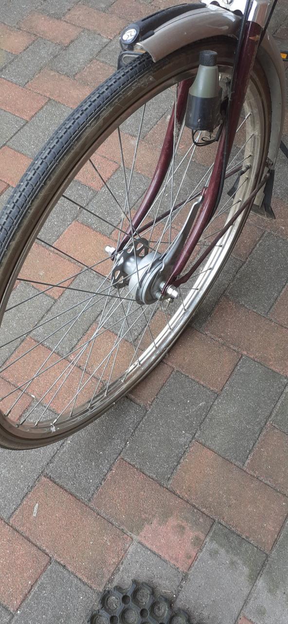 Batavus Future en Locarno Damesfiets, 3 versnellingen