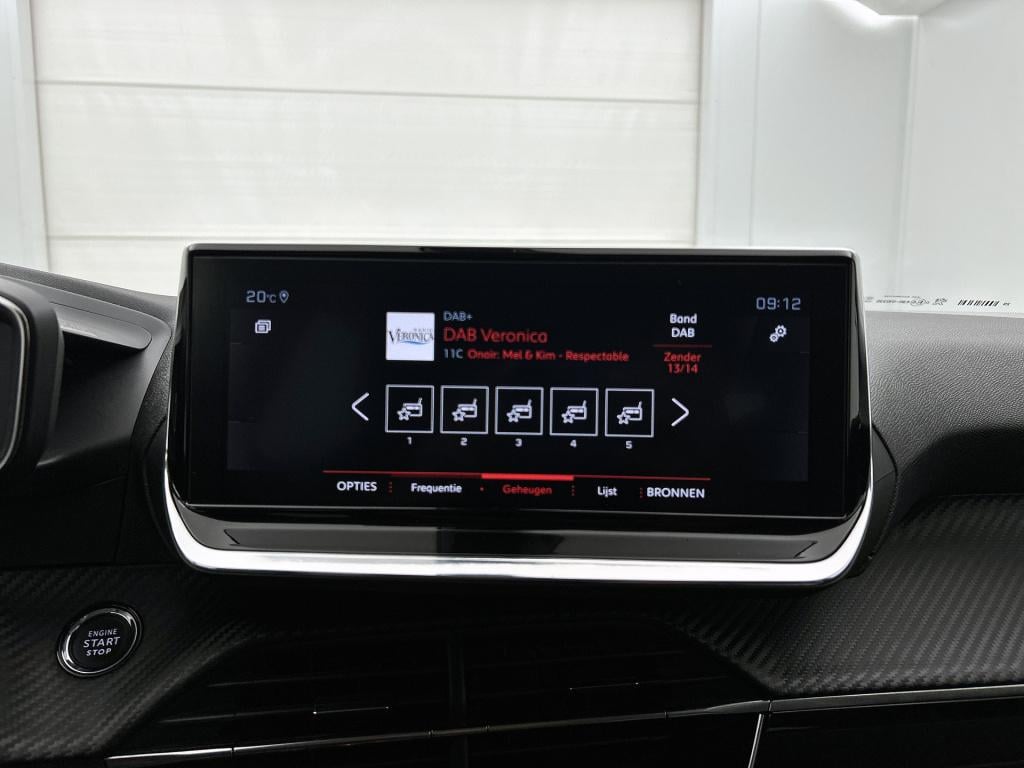 Peugeot 2008 100pk allure | rijklaar