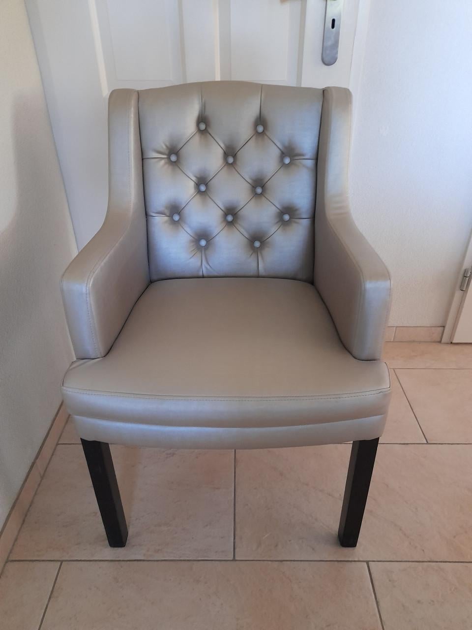 3 x OLAV HOME Fauteuil (z.g.a.n.)