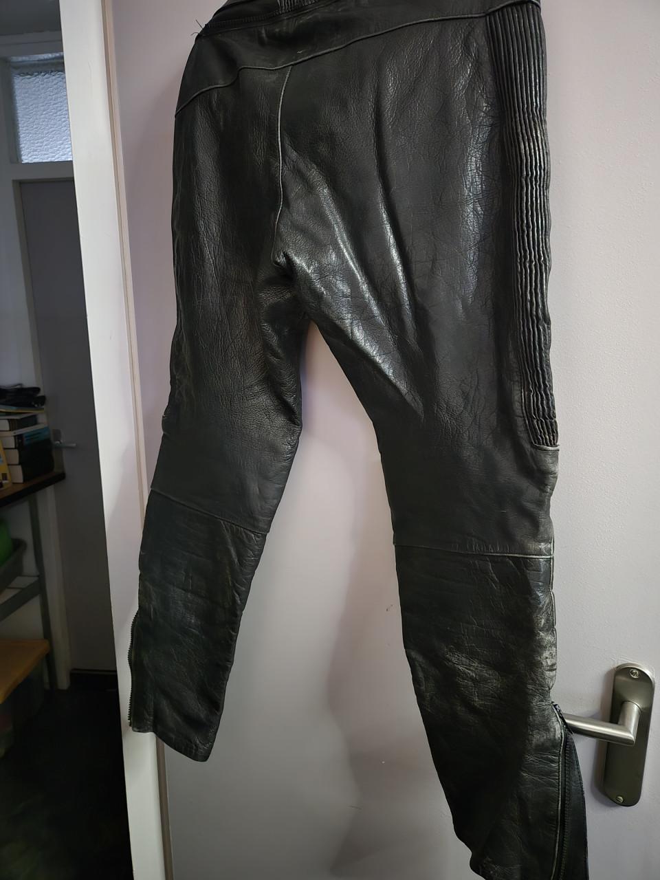 Leren motorbroek Akito Maat 50 .