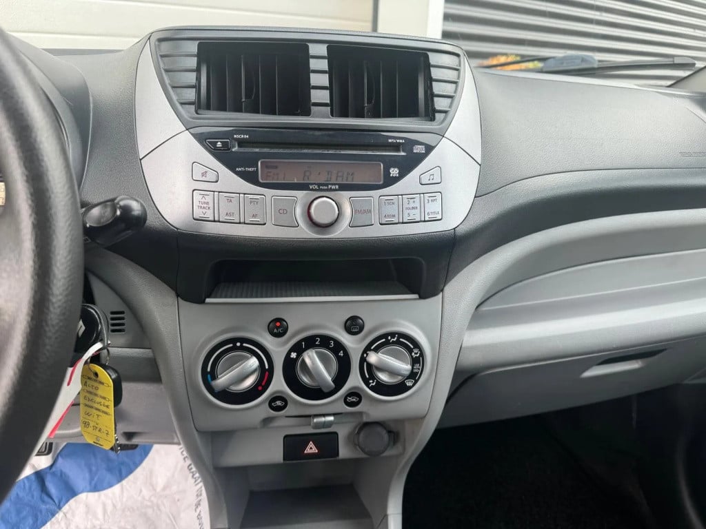 Suzuki Alto 1.0 exclusive