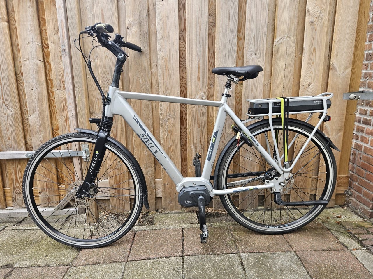 Prachtige Stella Corrado elektrische fiets Shimano middenmotor 400Wh