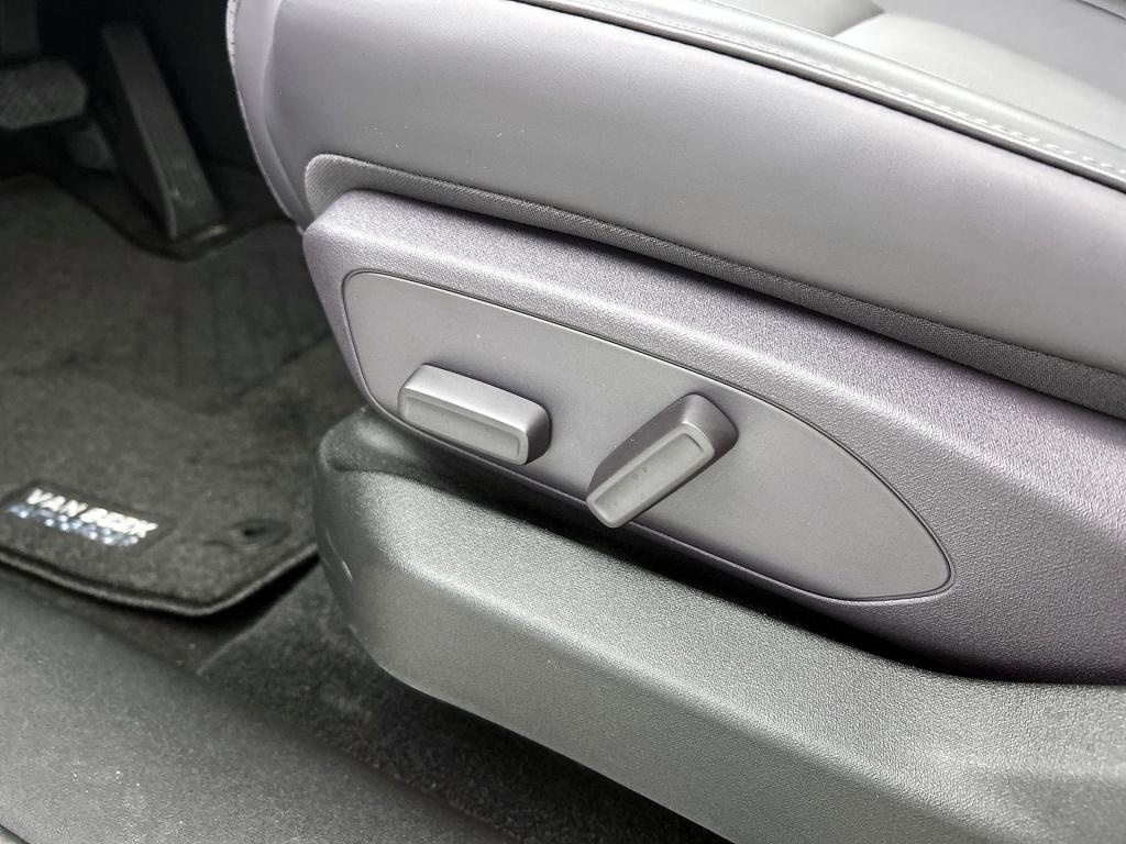 Leapmotor C10 design promax awd 81.9 kwh | wordt verwacht! | 598 pk | awd |